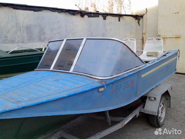 Стекло с калиткой на лодку Стекло с калиткой на лодку