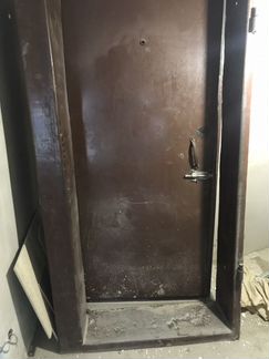 Дверь металлическая