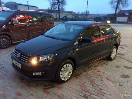 Volkswagen Polo 1.6 МТ, 2017, битый, 14 000 км