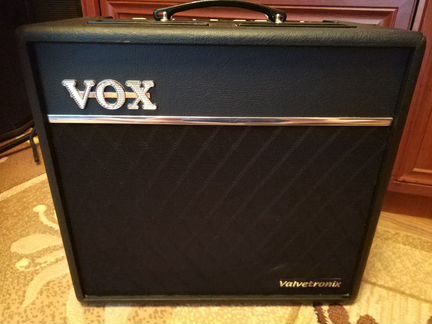 Гитарный комбо VOX VT80+ Valvetronix