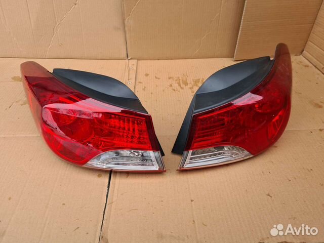 Фонарь задний Hyundai Elantra