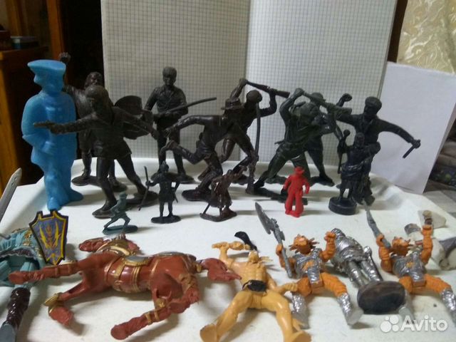 Большие солдатики СССР и разные фигурки