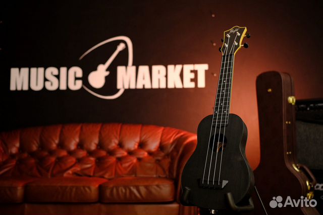 Укулеле с подключением (Комплект)