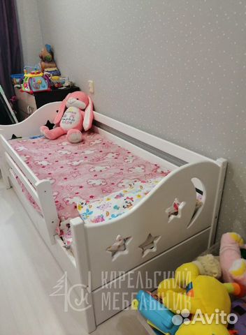 Детская кровать из дерева