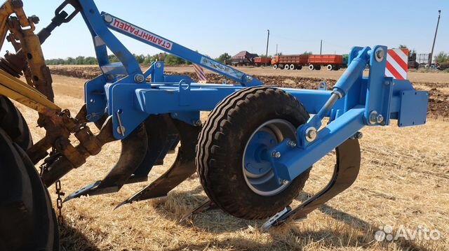 Плуг Югжелдормаш ОМПО-5,6, 2023