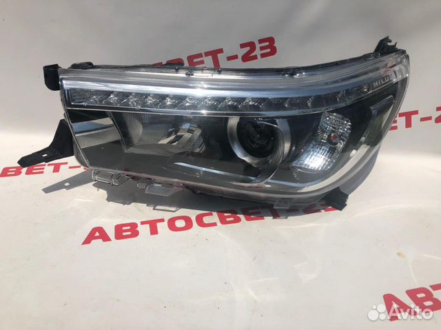 Toyota Hilux 15- Фара левая LED 1124
