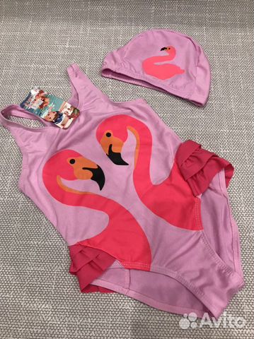 Купальник новый с шапочкой на девочку 3-4 лет