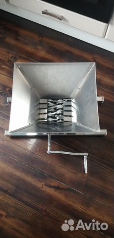 Дробилка-измельчитель для фруктов и овощей