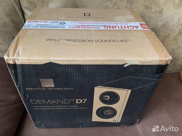 Полочная акустика Definitive Technology Demand D7