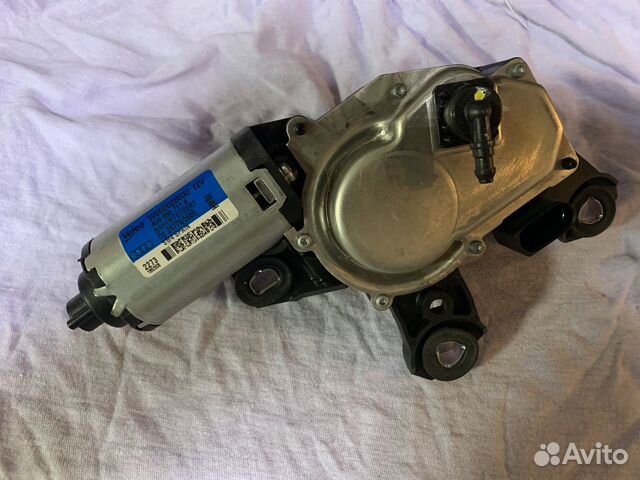 Мотор стеклоочистителя на крышку багажника