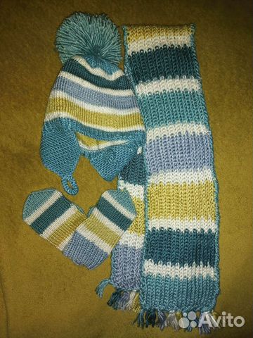 Вязаный комплект (шапочка, шарф, варежки)