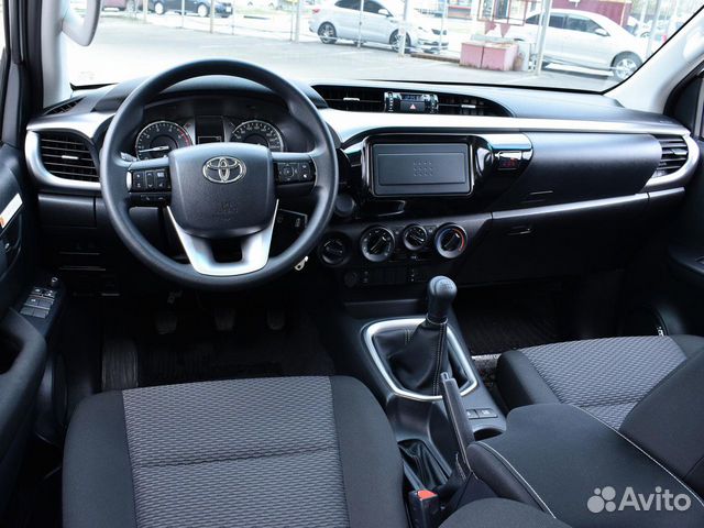 Toyota Hilux 2.4 МТ, 2021, 281 км