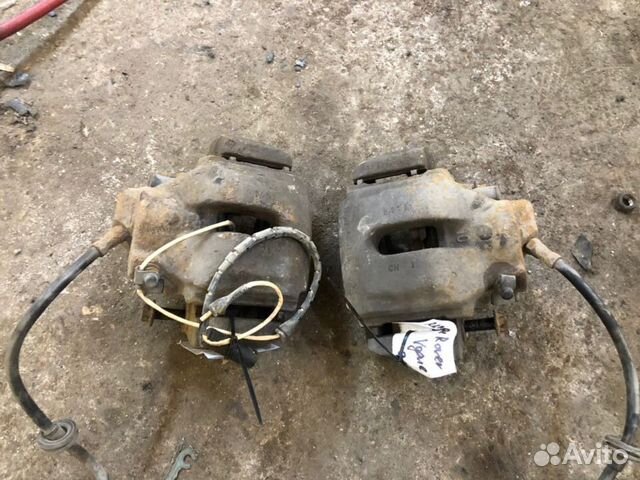 Суппорта передние Land Rover Range Rover 3