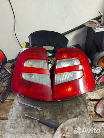 Фонарь задний левый правый Skoda Fabia 1