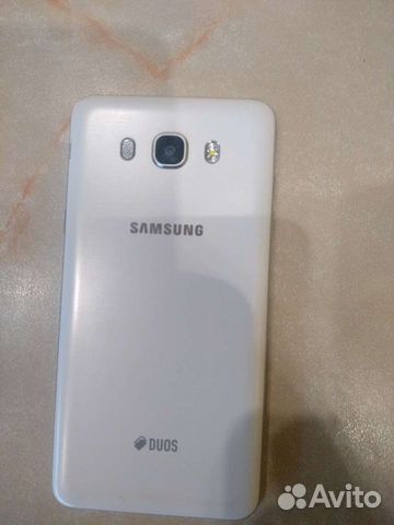 Телефон Samsung galaxy J7 (2016)