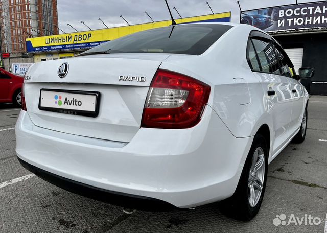 Skoda Rapid 1.6 AT, 2014, 170 000 км