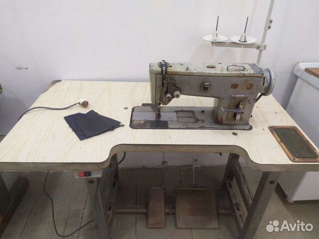 Швейная машина 1022 м