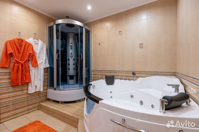 

3-к. квартира, 138 м², 7/10 эт.