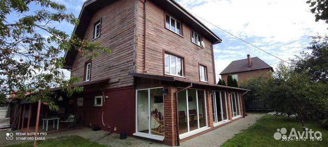 

Дом 260 м² на участке 8 сот.