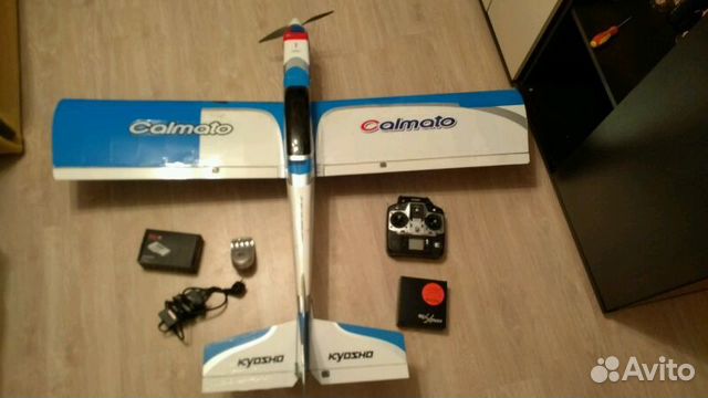 Радиоуправляемый самолет Kyuosho Calmato