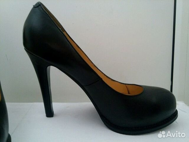 Туфли на каблуке