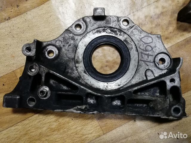 Крышка двигателя передняя Land Rover Freelander 2