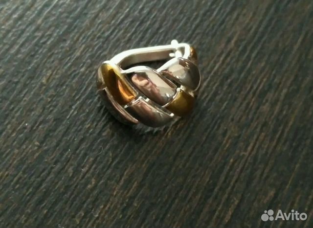 Сережка серебряная