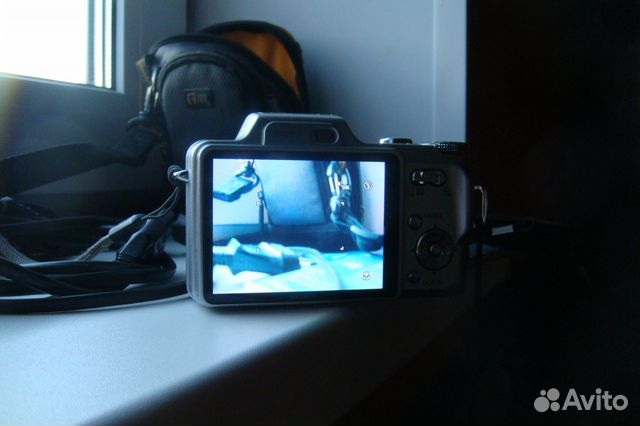 Фотоаппарат sony-DSC-H10