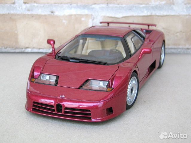 1/18 Bugatti EB110GT (red)
