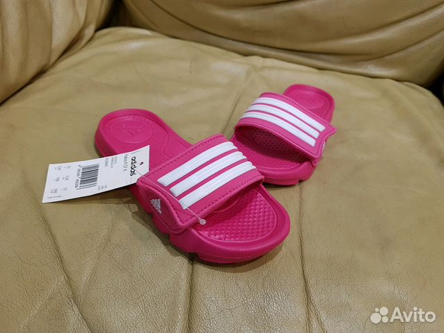 Шлепки - сланцы Adidas новые детские 31 р Шлепки - сланцы Adidas новые детские 31 р