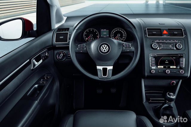 Руль,крышка,муляж на Volkswagen Touran Руль,крышка,муляж на Volkswagen Touran