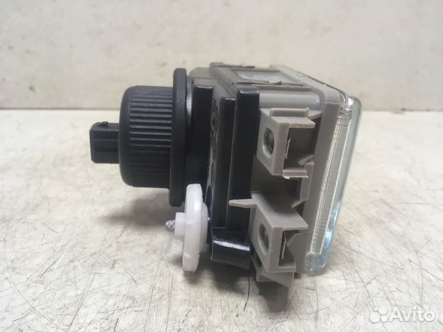 Фара противотуманная правая VW Passat B4 новая Фара противотуманная правая VW Passat B4 новая