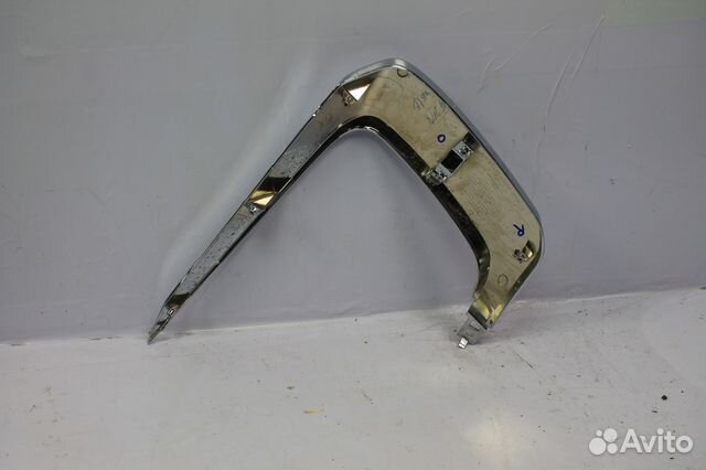 Молдинг бампера Mitsubishi Pajero Sport 3 15-н.в