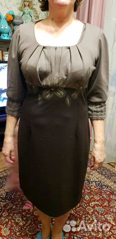 Платья