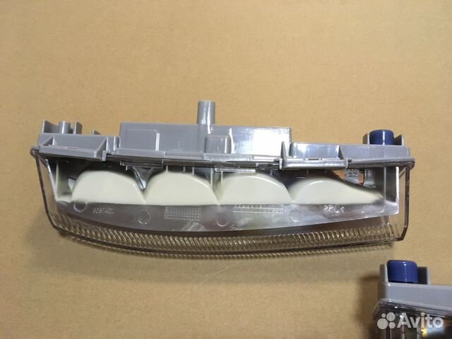 Ходовые огни правый и левый Мерседес W212 Ходовые огни правый и левый Мерседес W212