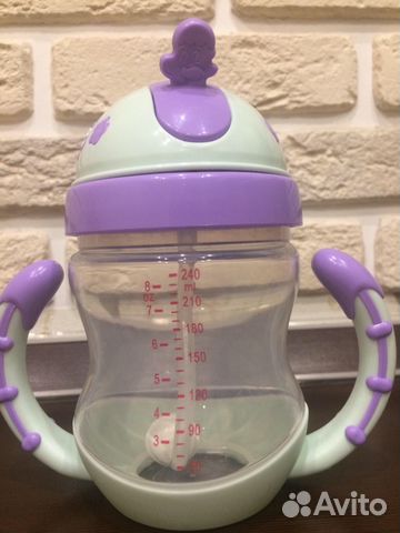 Поильник с трубочкой Поильник с трубочкой