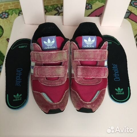Кроссовки адидас