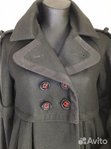 Шикарное пальто Isola Marras Шикарное пальто Isola Marras