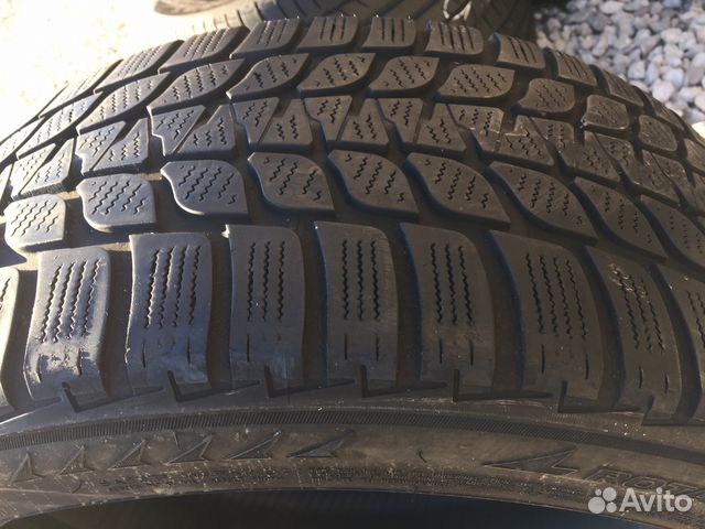 235/45 R18 Bridgestone Blizzak LM-25V