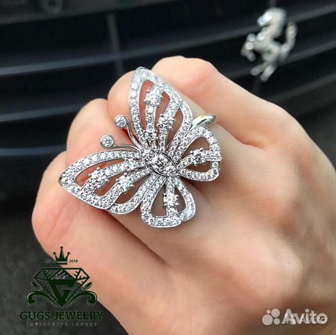 Золотое кольцо с бриллиантами