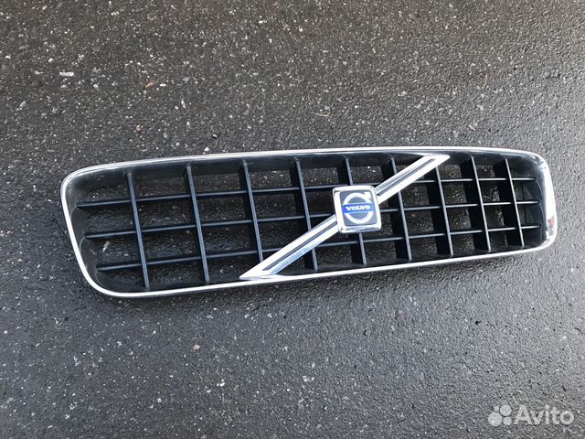Volvo XC90 решетка радиатора