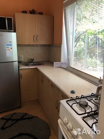 2-к квартира, 40 м², 1/3 эт.