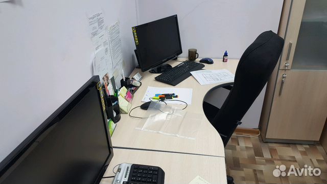 Офисная мебель:рабочий стол угловой Офисная мебель:рабочий стол угловой