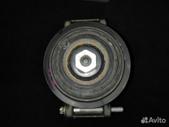 Компрессор кондиционера Mercedes W212 W204 W207