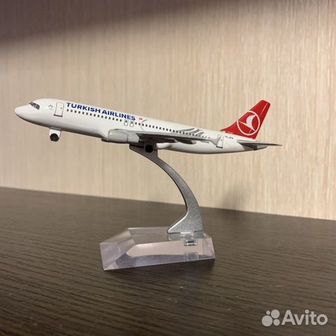 Модель самолета Turkish Airlines Модель самолета Turkish Airlines