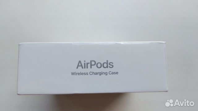 Apple AirPods 2 Wireless (с беспроводной зарядкой)