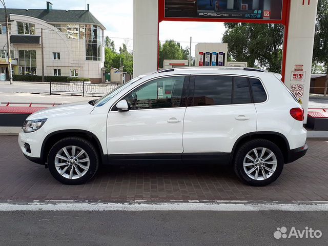 Volkswagen Tiguan 2.0 AT, 2011, 190 000 км