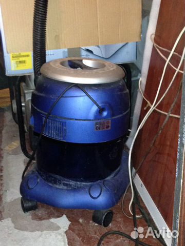 Vacuum cleaning