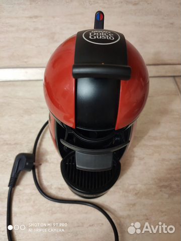 Кофемашина капсульная dolce gusto красная