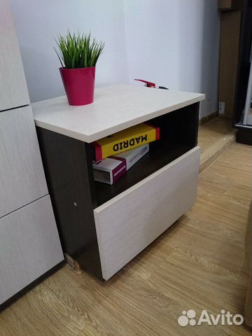 Тумба прикроватная